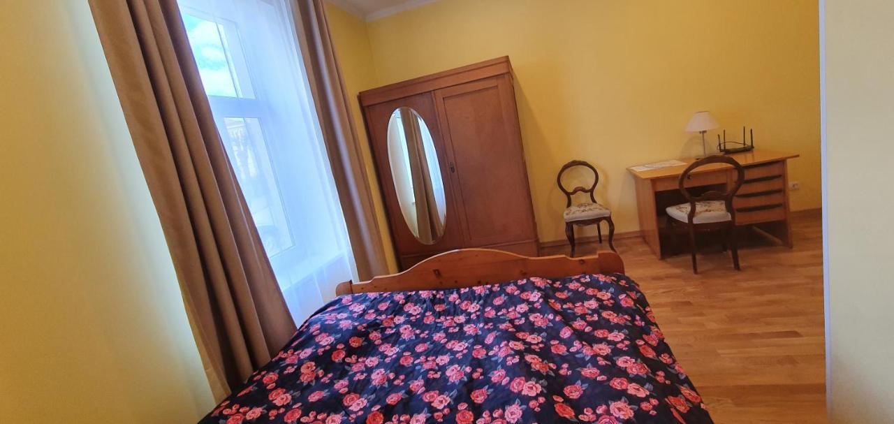 Hot Riga Ernestines Iela 7-1 Enjoy The Feel Of Home And History! Exterior photo